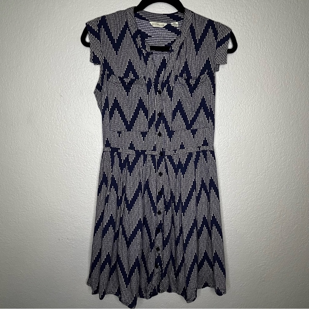 Anthropologie 11.1 Tylho Blue and White Print V Neck Shirt Dress Size Small